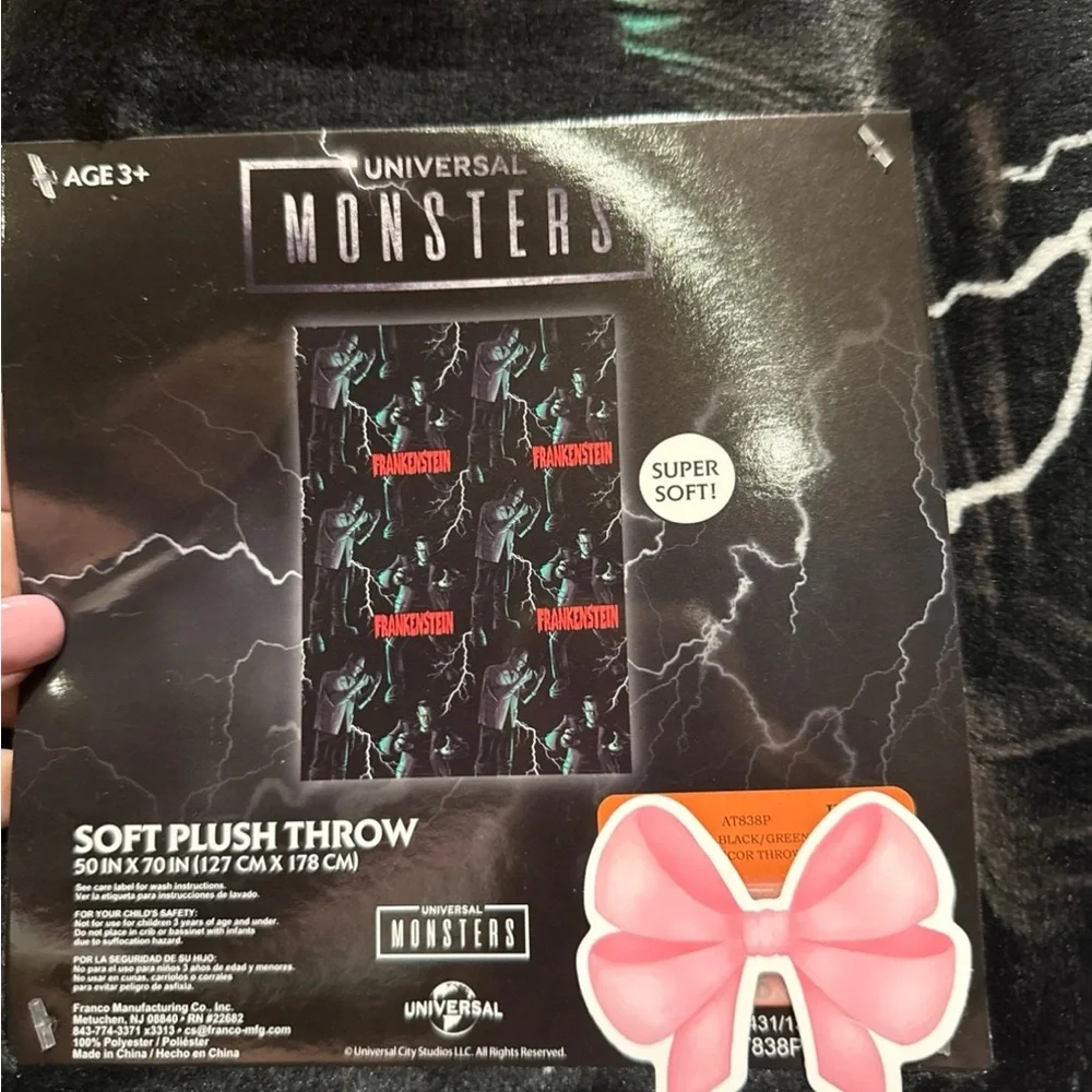 NWT Halloween Universal Monsters Frankenstein Throw Blanket